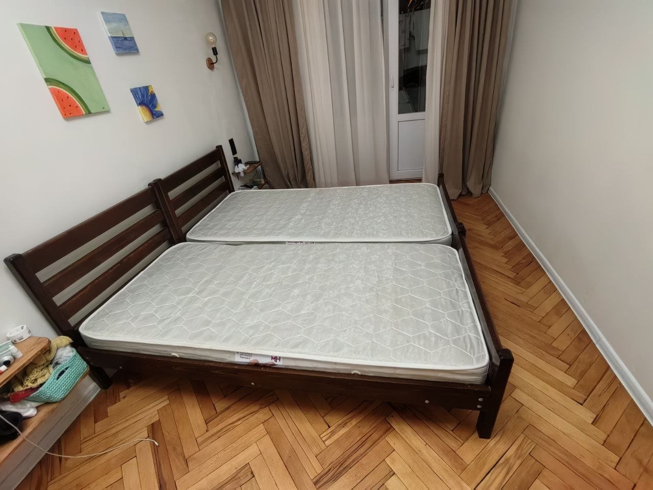 Dos camas individuales 30 GEL (Saburtalo) — Tiflis, Georgia