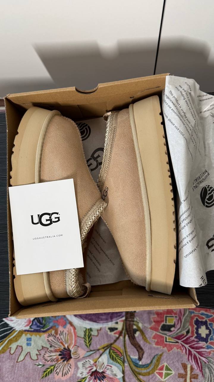 حذاء UGG بوتس مقاس 44 (قد يكون أصغر) — موسكو, روسيا حذاء UGG بوتس مقاس 44 (قد يكون أصغر) — موسكو, روسيا