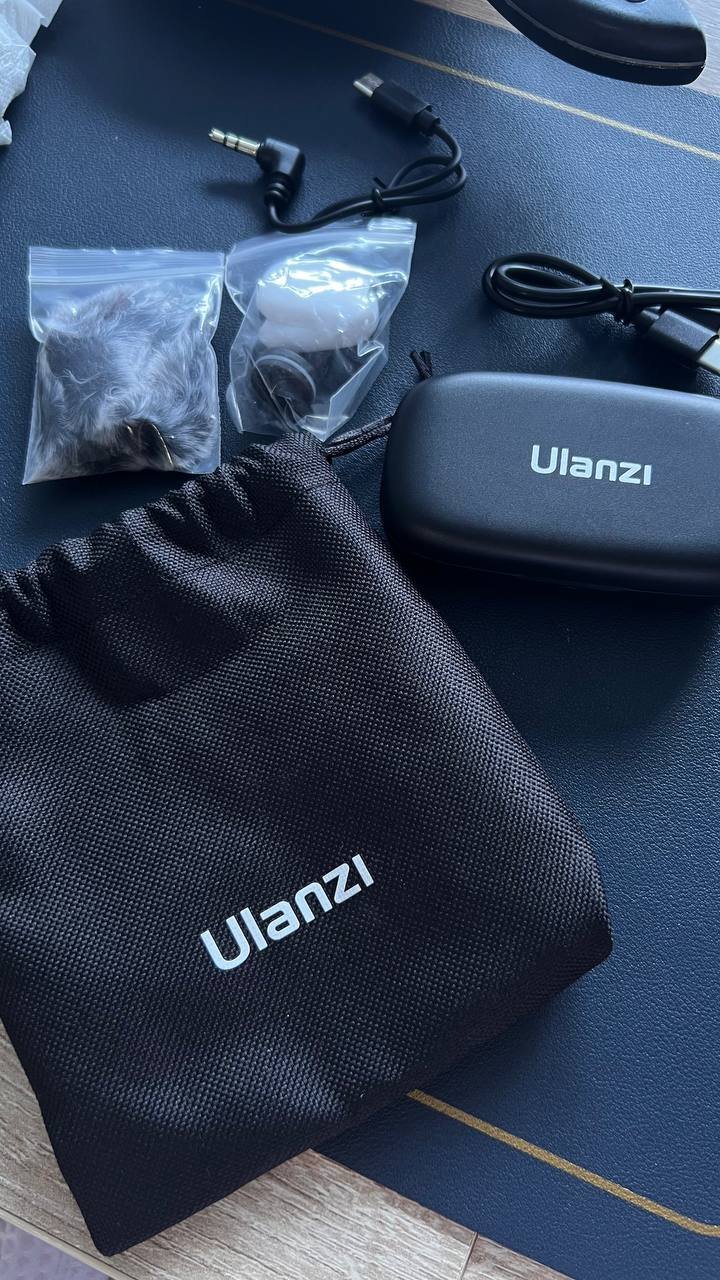ميكروفون Ulanzi مع 2 مايك لافيل للمقابلات — مستعمل أو غير معروف — باتومي, جورجيا
