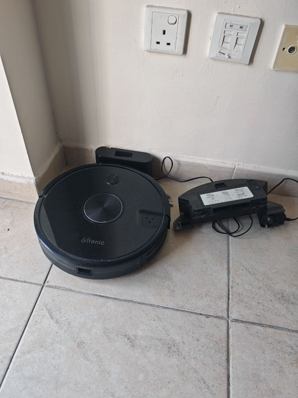 Ultenic robot vacuum — Dubai, UAE