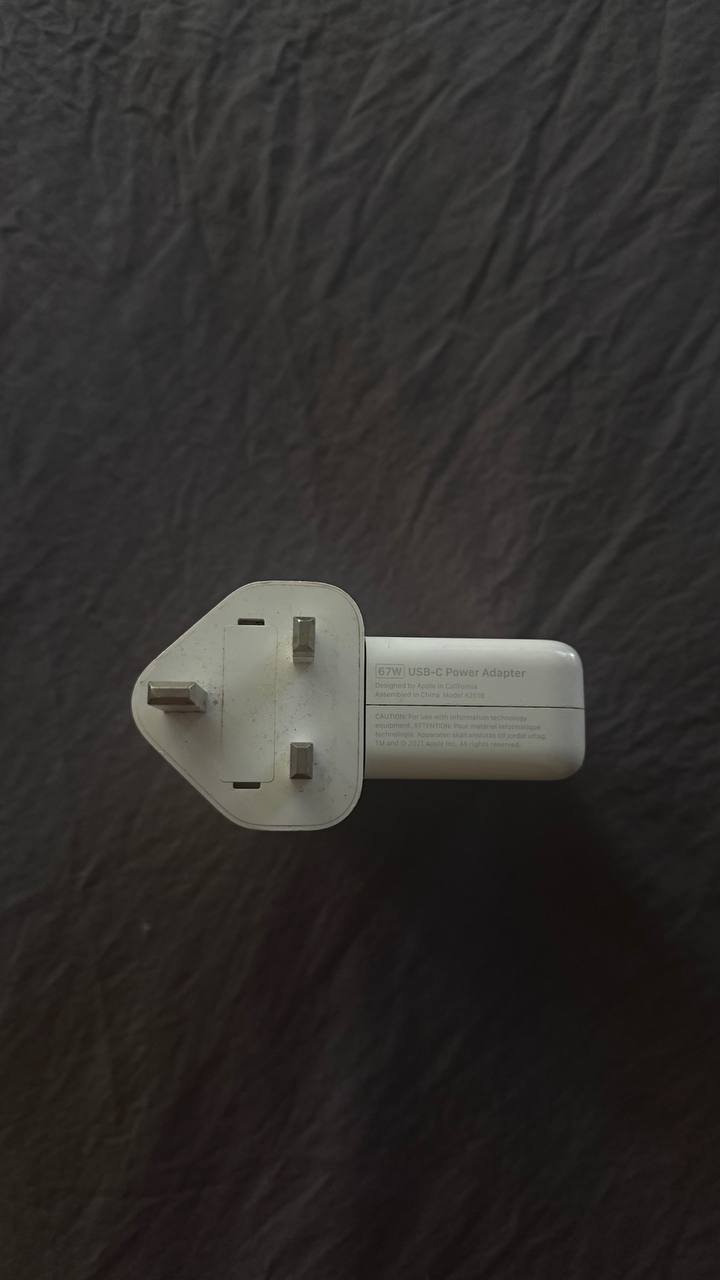 USB-C зарядное устройство 67W (Mac Power Adapter) — Бали, Индонезия