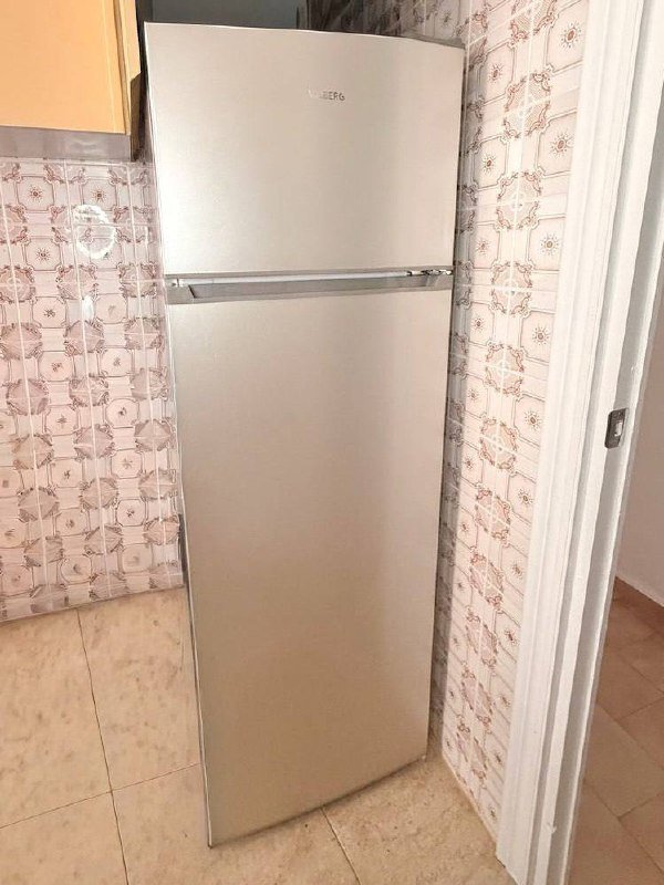 Valberg 2-door refrigerator 150€ — Valencia, Spain