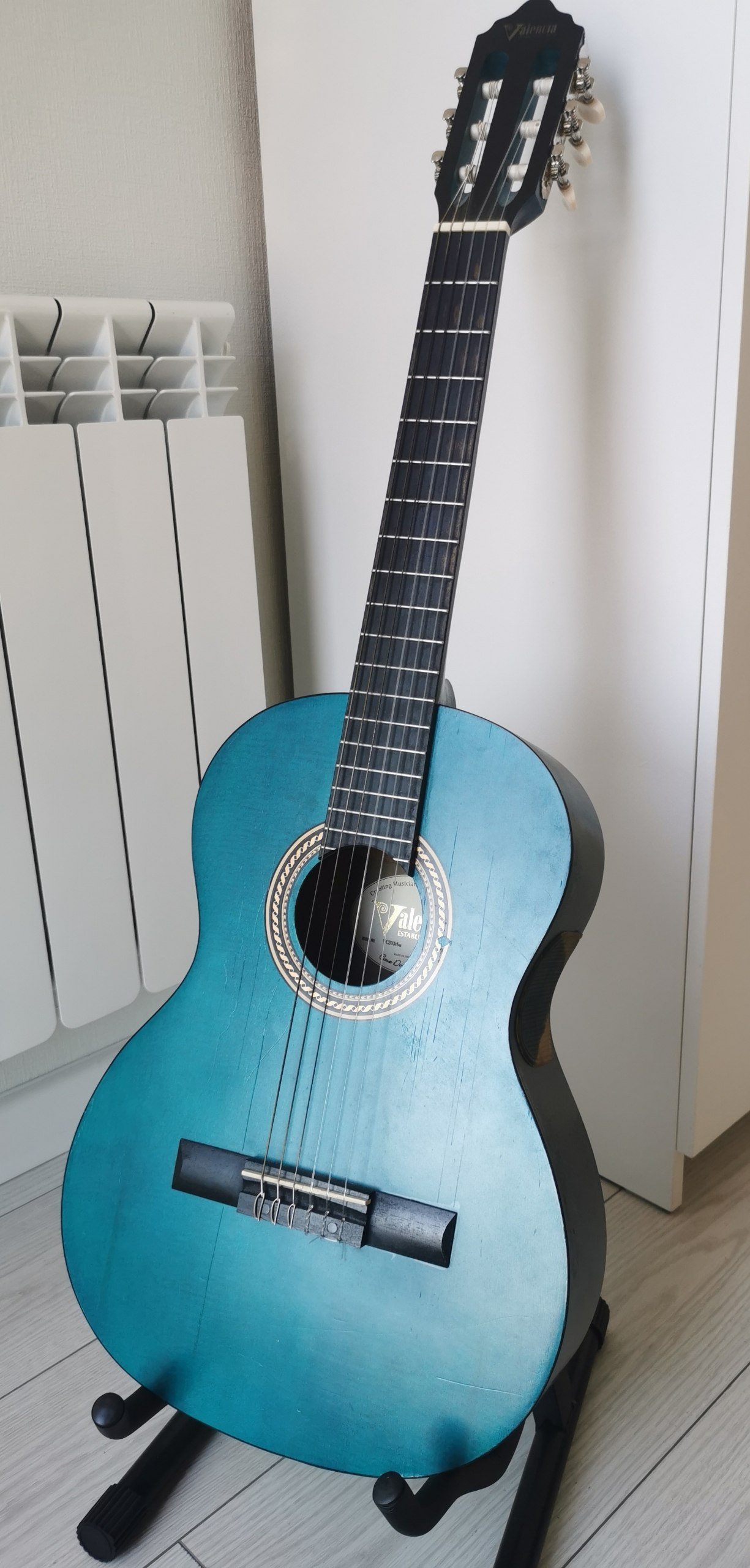Guitarra clásica Valencia VC203TBU 3/4 — usado — Batumi, Georgia