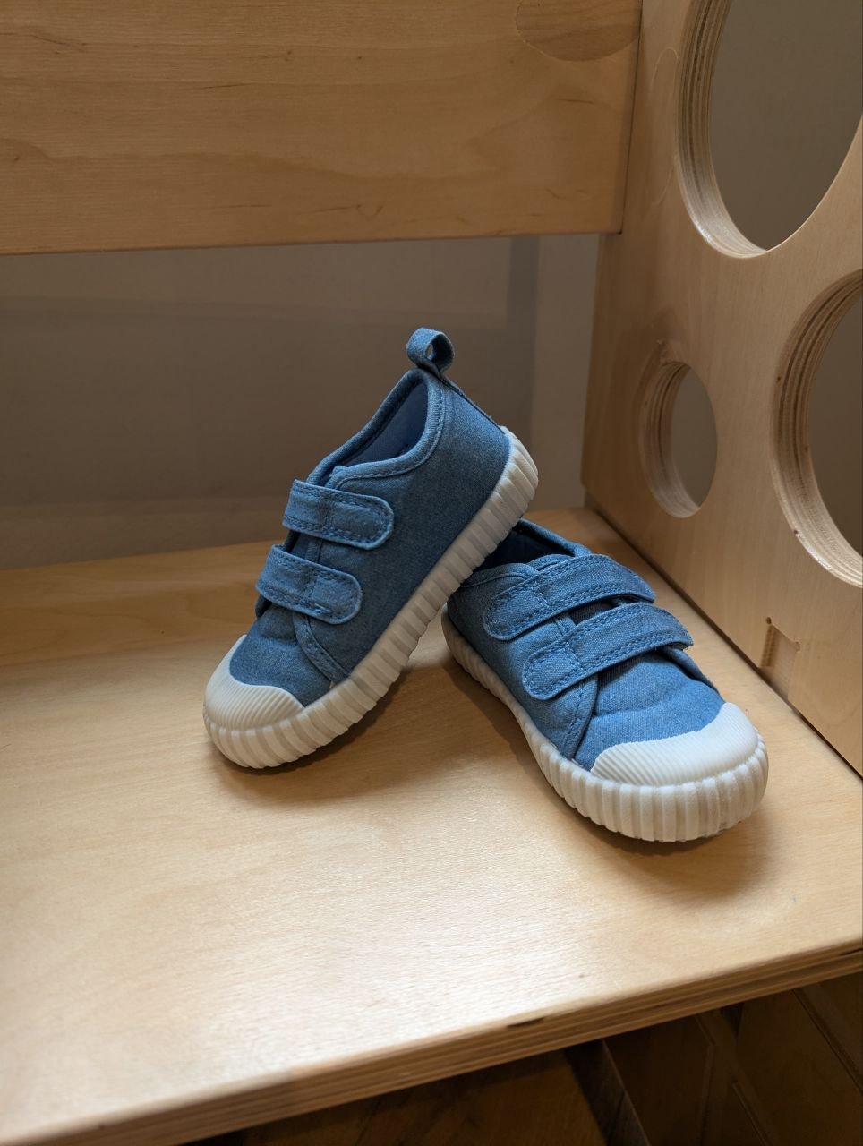 Zapatillas con velcro, talla 23 (azules) — como nuevo — Tiflis, Georgia