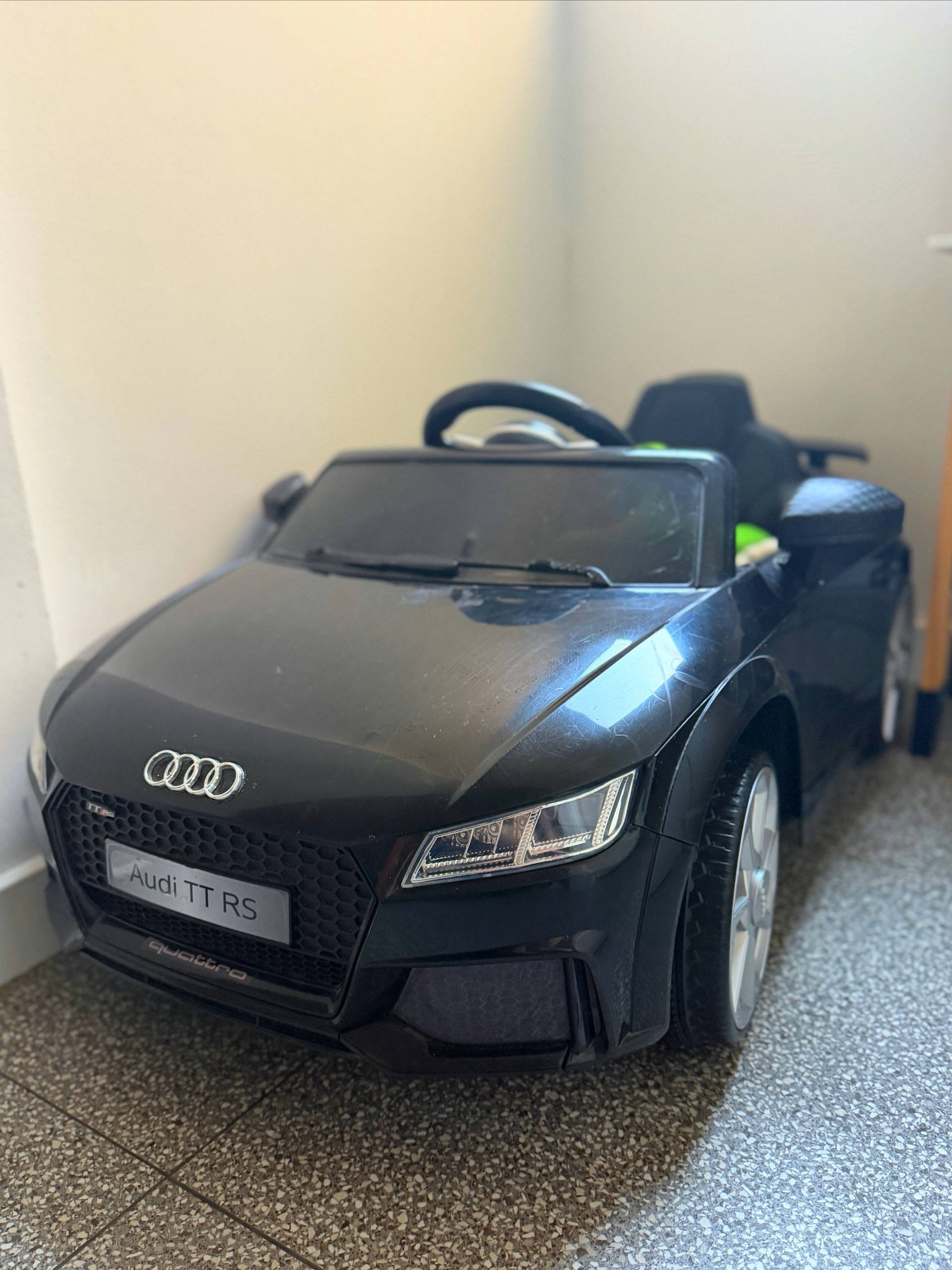 VIP plate 4000 for sale — Belgrade, Serbia