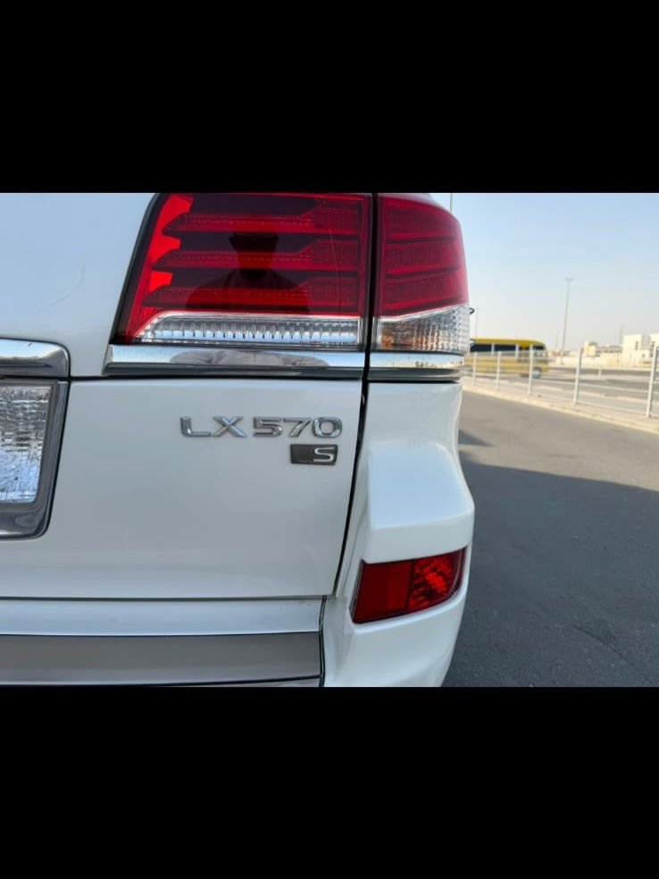 لوحة مميزة للبيع — مستعمل — دبي, الإمارات