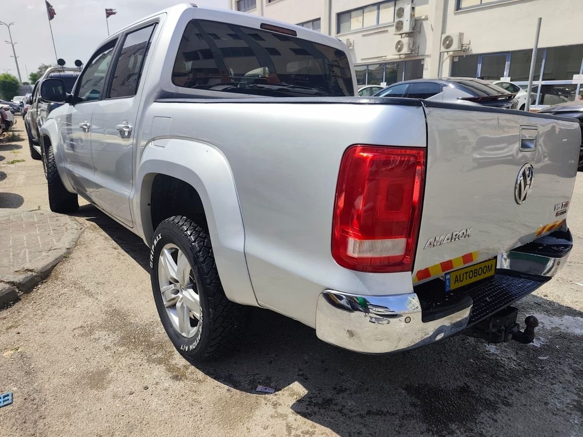 Volkswagen Amarok 2019 Highline pickup automatic diesel — Tel Aviv, Israel