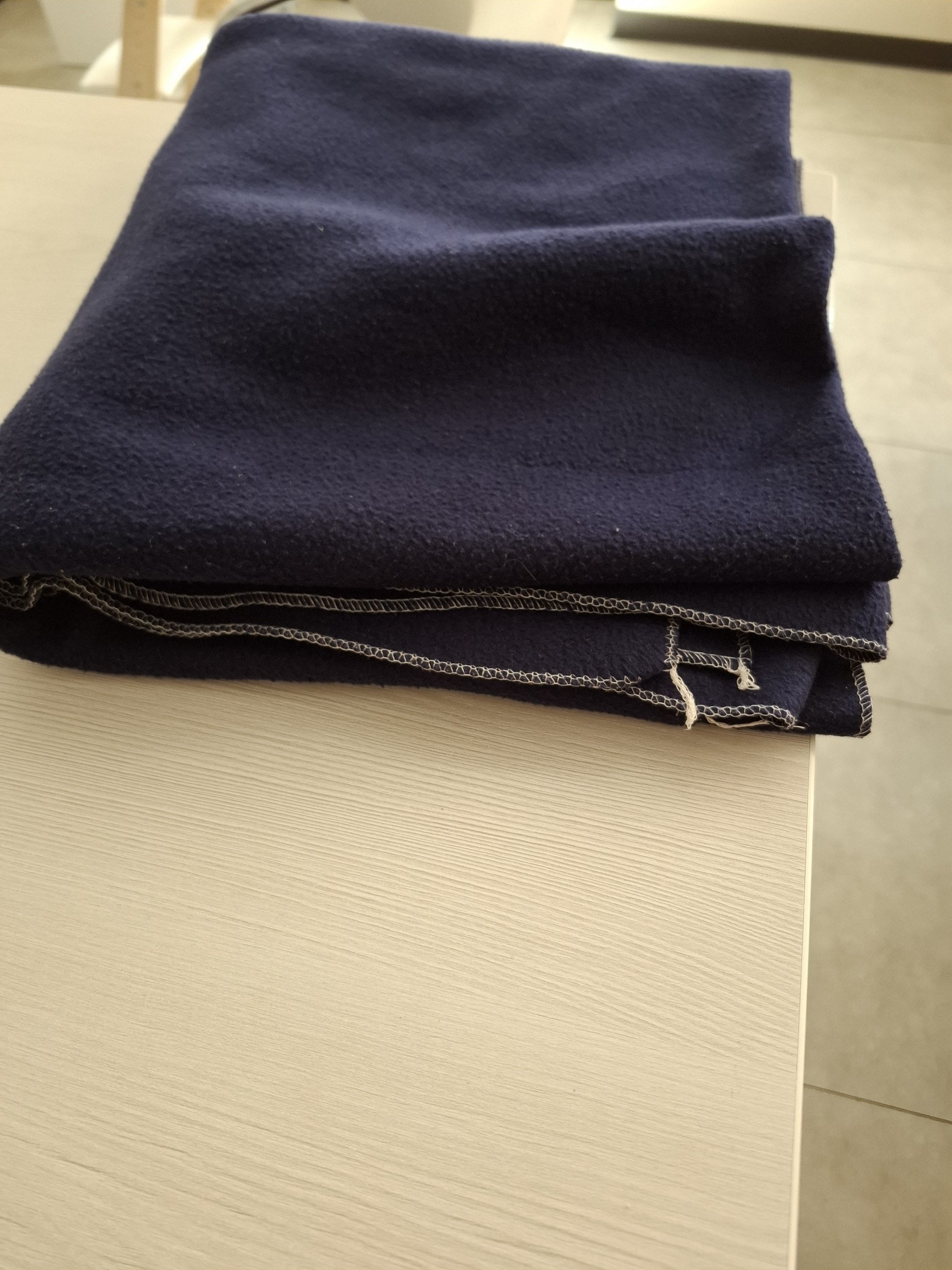 Warm blanket for free — used — Batumi, Georgia