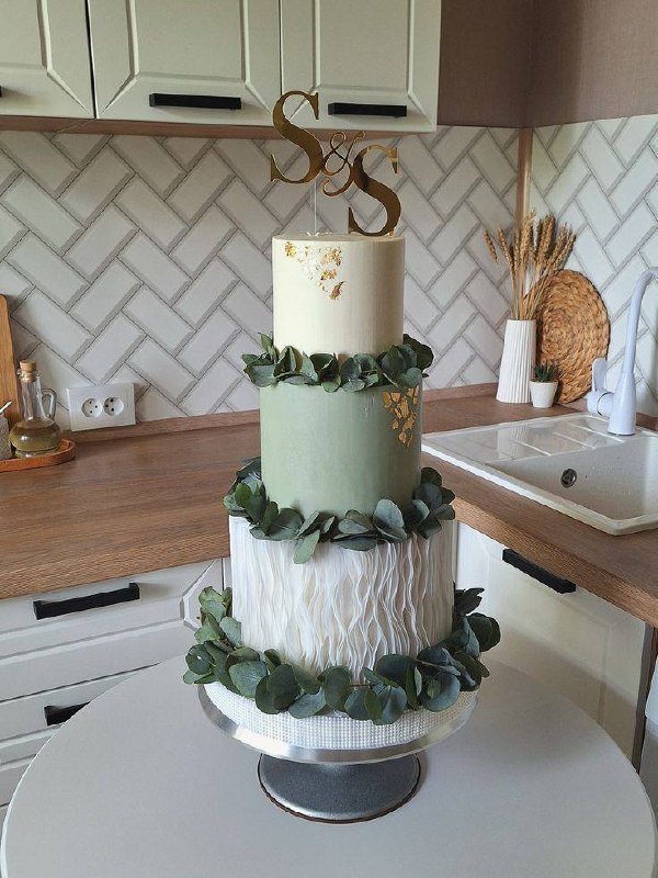 Wedding cakes made to order BOEVA CAKE — Moscow, Russia
