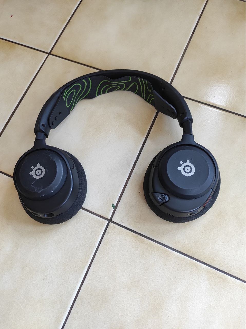 Auriculares inalámbricos para juegos SteelSeries Arctis Nova 5X Xbox — Yerevan, Armenia