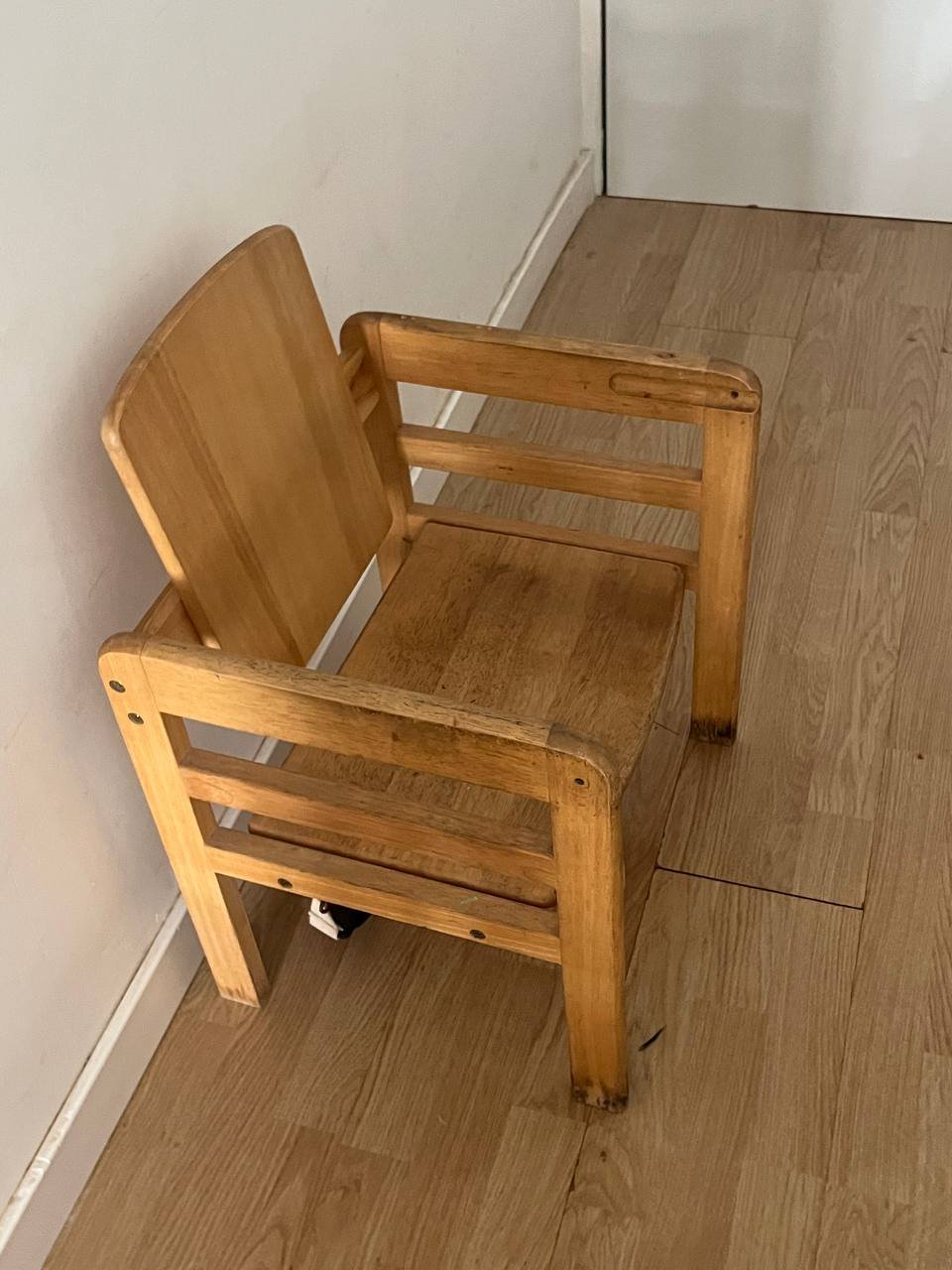 Wooden chair — Valencia, Spain