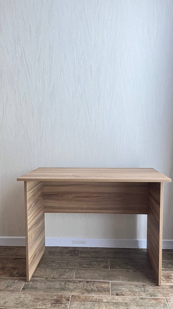 Mesa de madera 100×55×75 cm — used — Batumi, Georgia