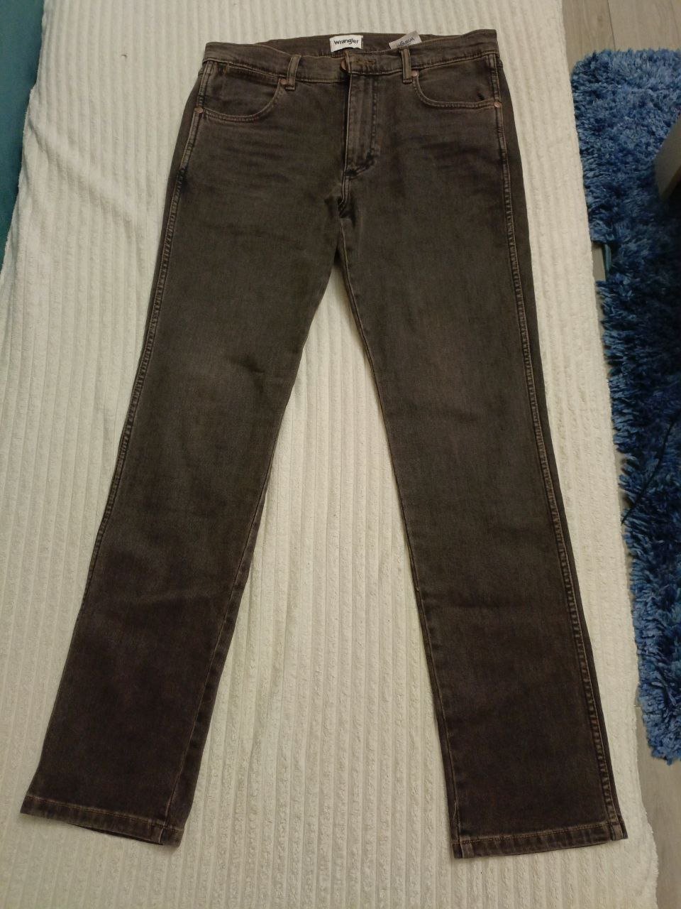 Wrangler jeans W32 L32 gray-brown — Batumi, Georgia