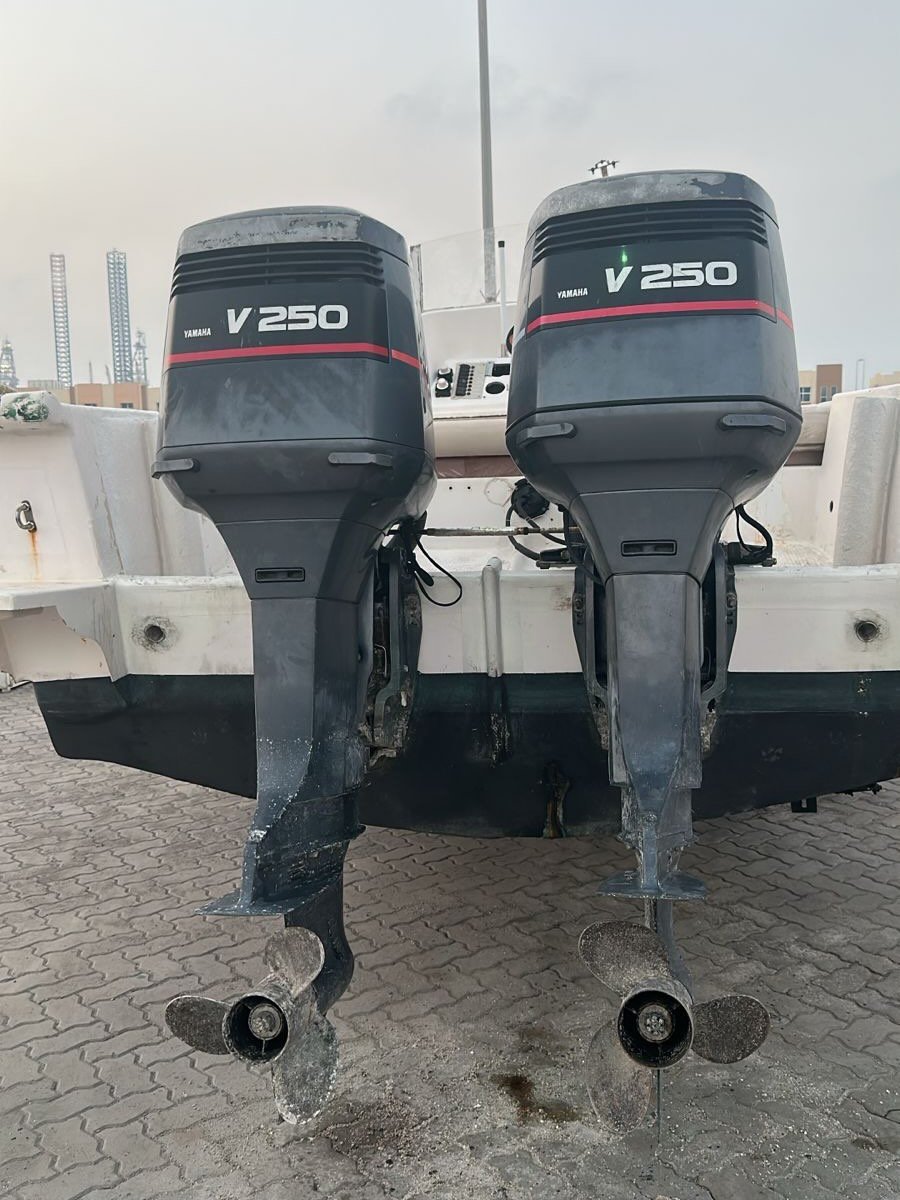 Yamaha 250 outboard engines (2 pcs) — used — Dubai, UAE