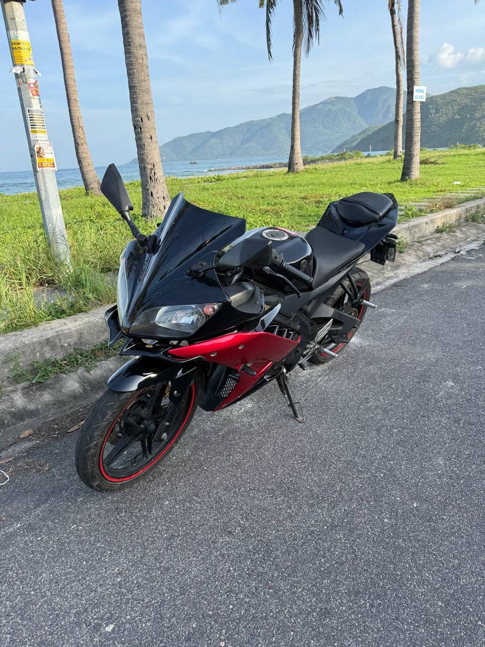 Yamaha R15 V2 мотоцикл, 22000000 донгов — Нячанг, Вьетнам