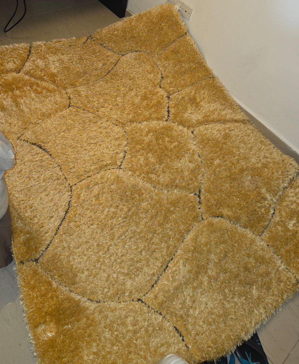 Alfombra esponjosa amarilla 170x220 — Limasol, Chipre