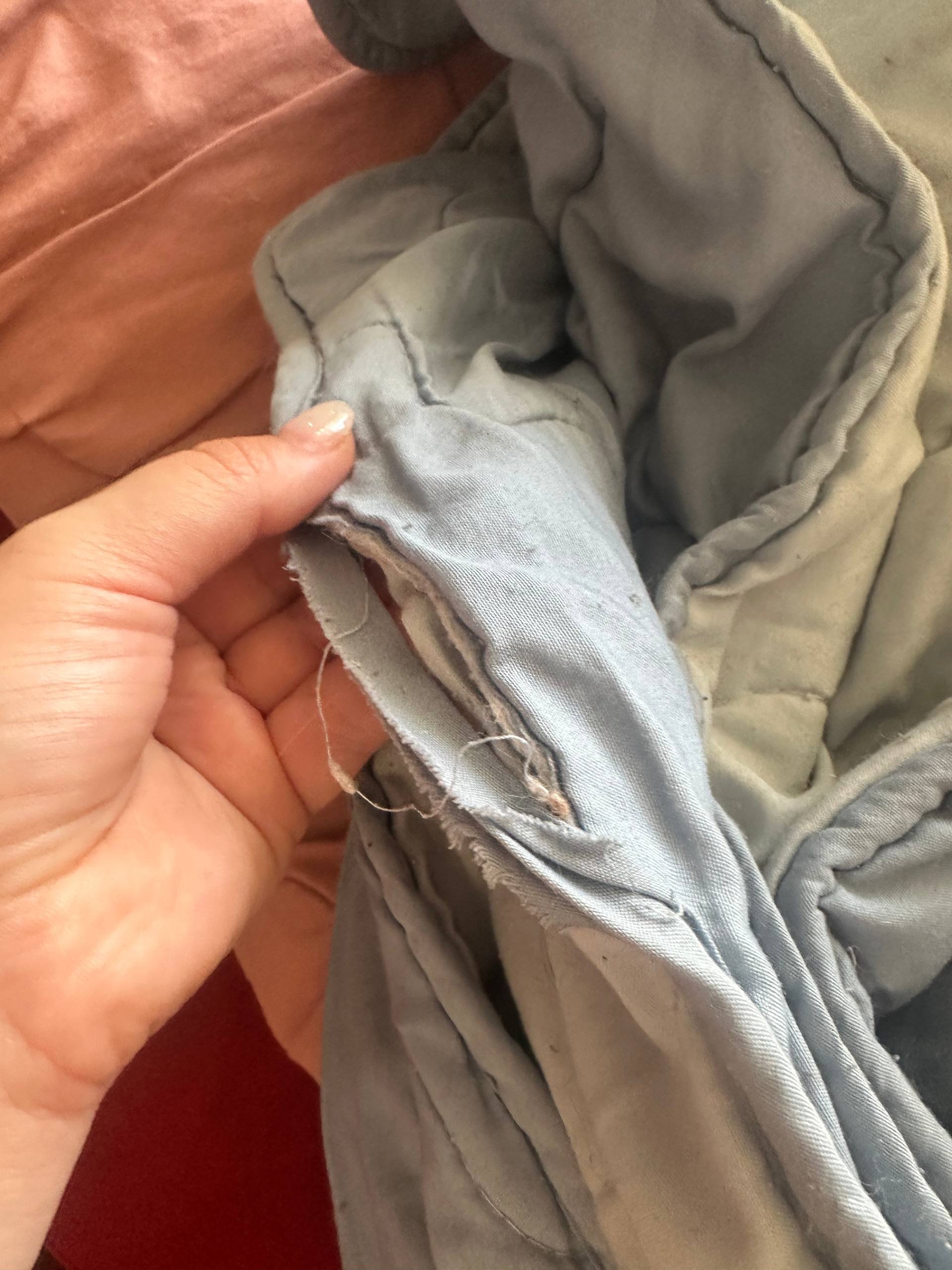 Yusk blankets, 10 GEL each — used_or_unknown — Batumi, Georgia