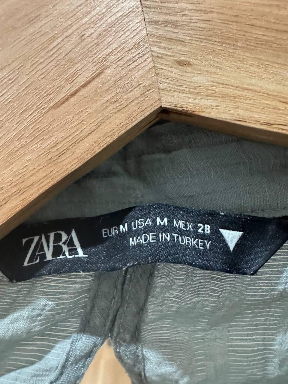Рубашка ZARA размер M, регулируемый разрез завязкой — Белград, Сербия