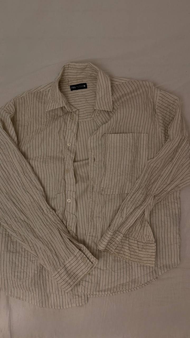 Camisa Zara con efecto arrugado, talla M — usado — Belgrado, Serbia